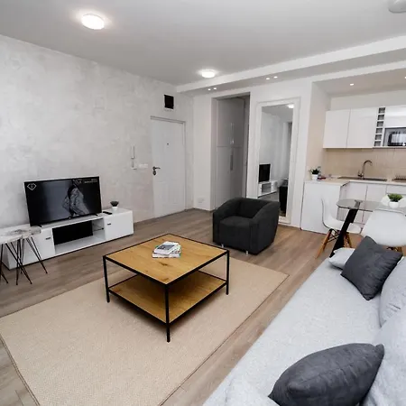Ring Apartment