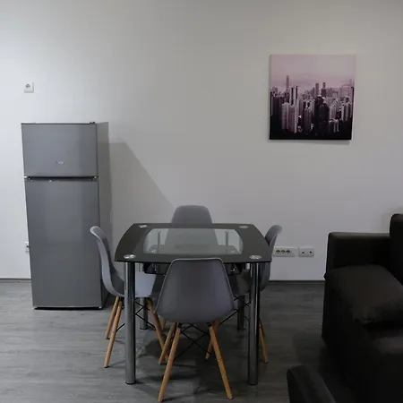 Ring Apartment *