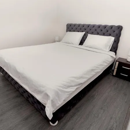 Ring Apartment *