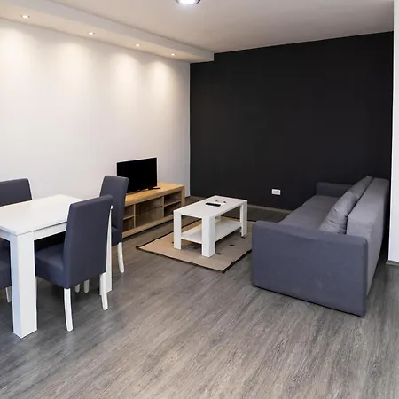 Ring Apartment